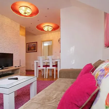 Petruljevic Apartament *